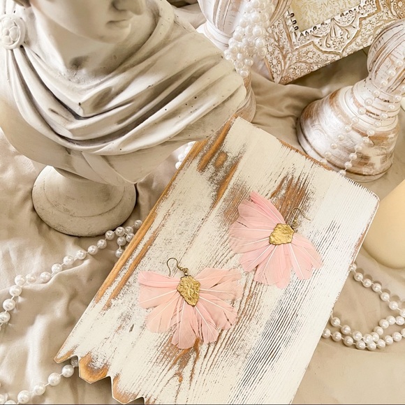 Boho Blush / Pink Feather Drop Earrings - Picture 4 of 4